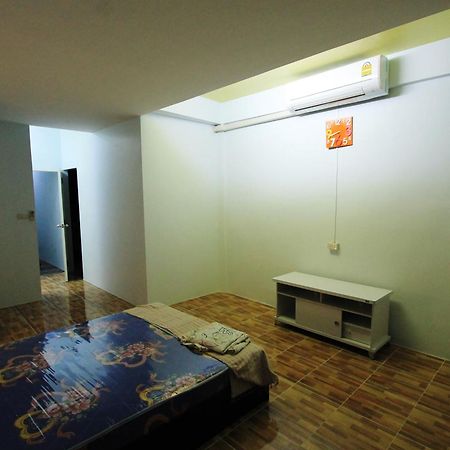 59Indy Guesthouse Bangkok Extérieur photo
