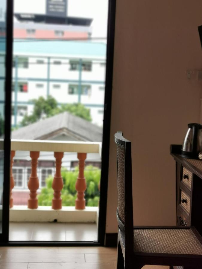 59Indy Guesthouse Bangkok Extérieur photo