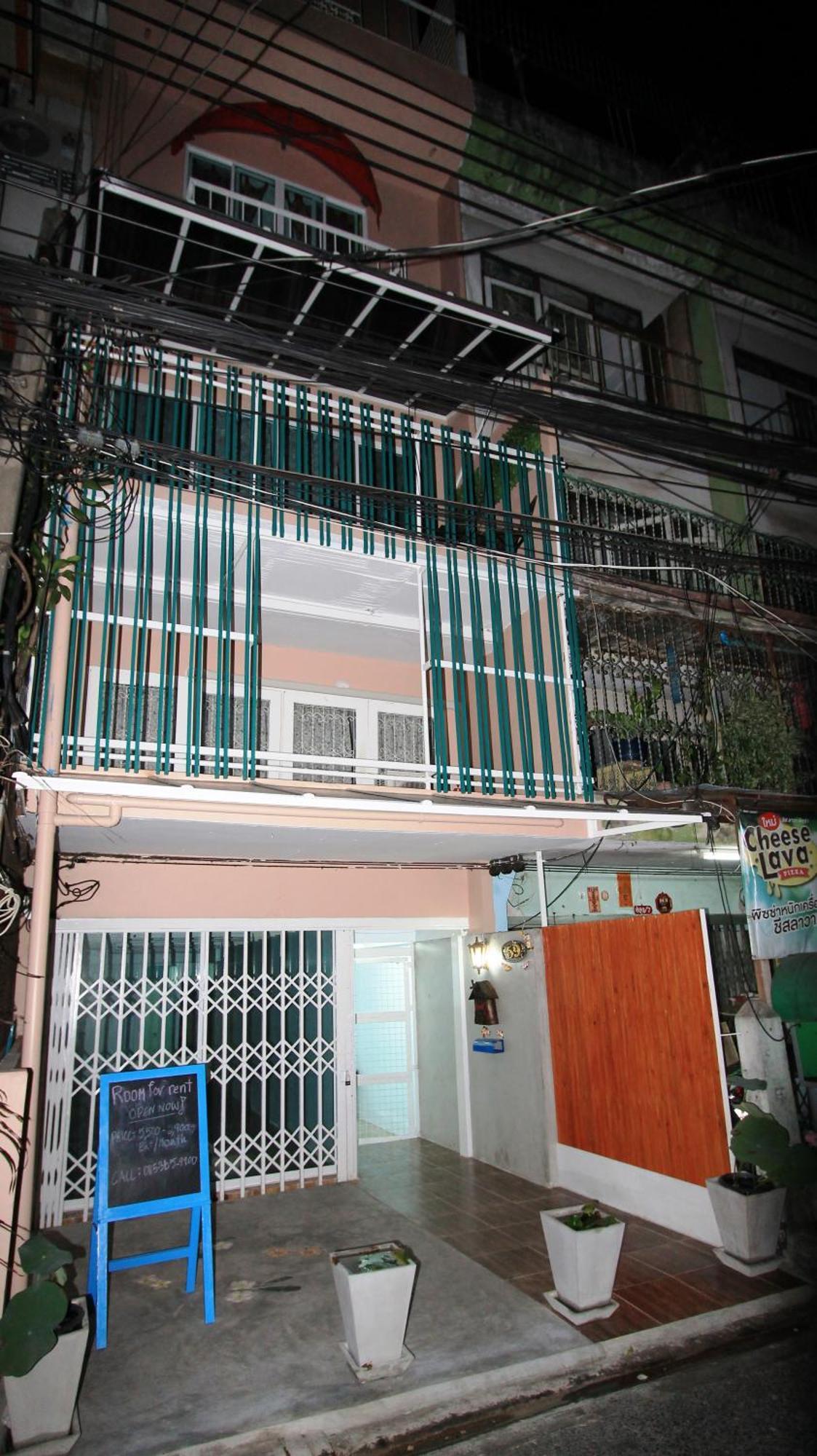 59Indy Guesthouse Bangkok Extérieur photo